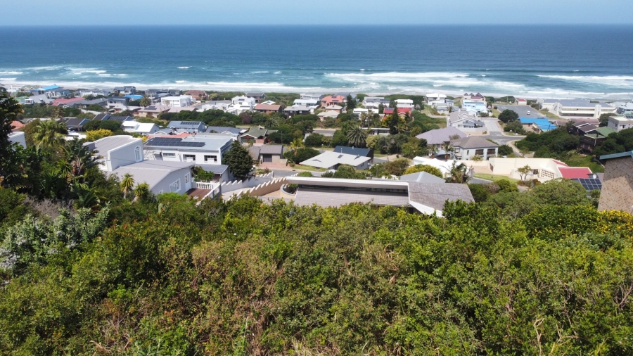  Bedroom Property for Sale in Outeniqua Strand Western Cape